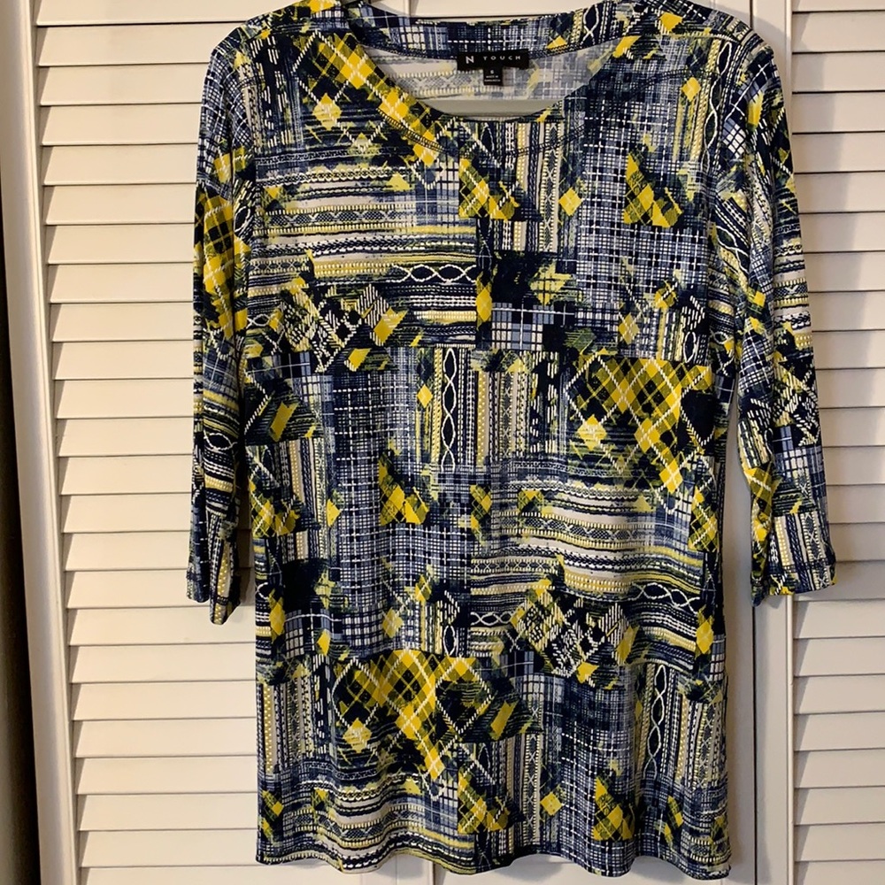 N TOUCH Top